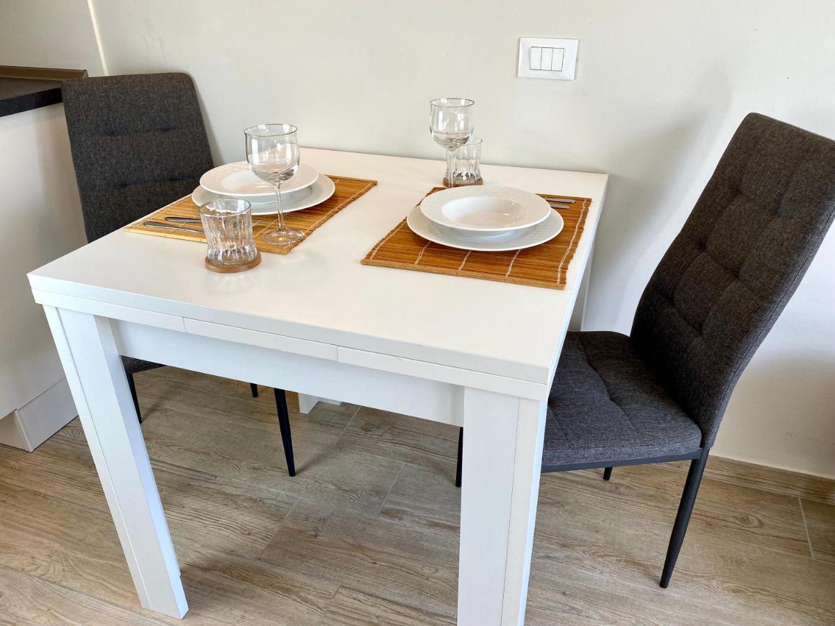 Bright Studio Apartment With Free Private Parking Merano Eksteriør billede