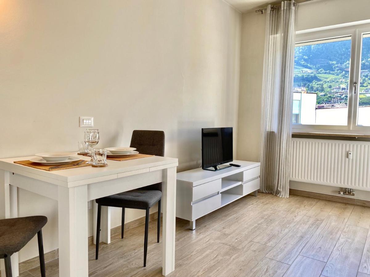 Bright Studio Apartment With Free Private Parking Merano Eksteriør billede