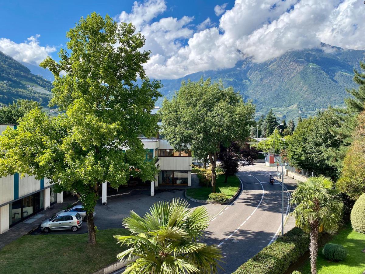 Bright Studio Apartment With Free Private Parking Merano Eksteriør billede