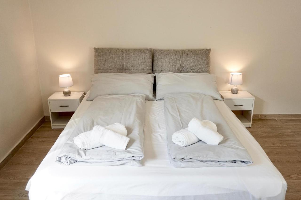 Bright Studio Apartment With Free Private Parking Merano Eksteriør billede